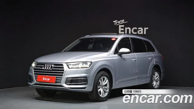 Audi Q7 2019 — фото 1