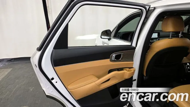 Kia Sorento 2022 — фото 15