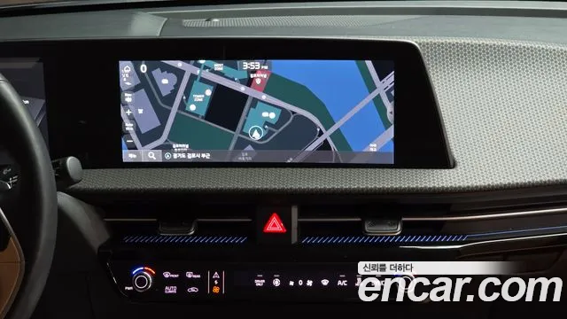 Kia EV6 2023 — фото 20