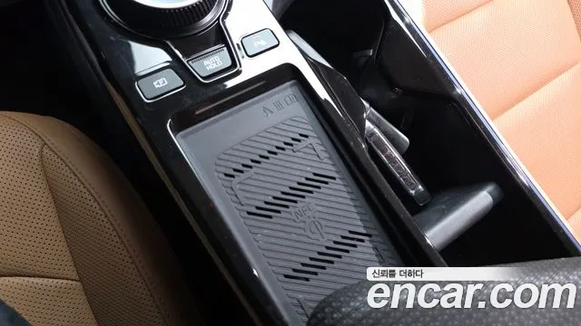 Kia EV6 2023 — фото 16