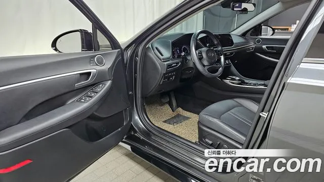 Hyundai Sonata 2021 — фото 13