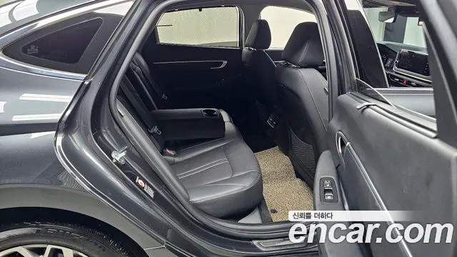 Hyundai Sonata 2021 — фото 18