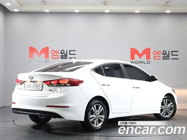 Hyundai AVANTE 2016 — фото 3