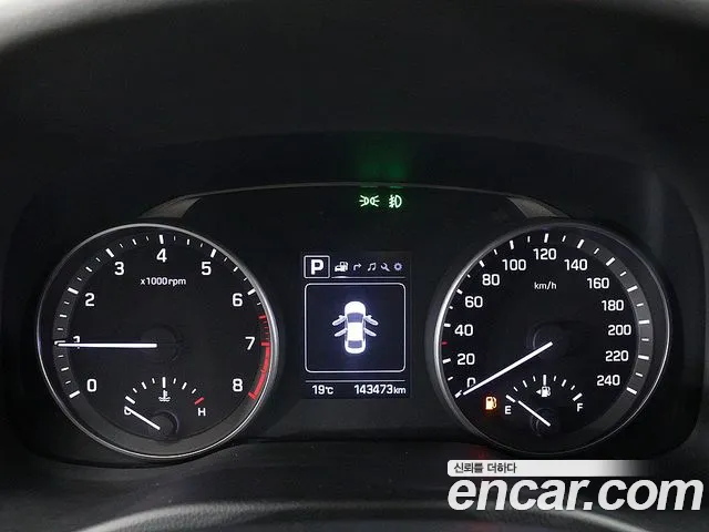 Hyundai AVANTE 2016 — фото 6