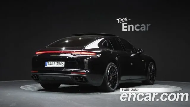 Porsche Panamera 2023 — фото 2