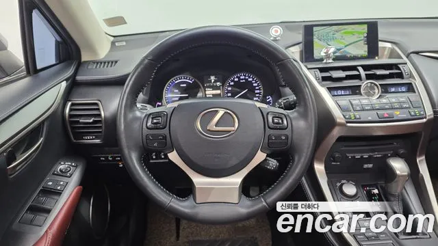 Lexus NX 2015 — фото 13