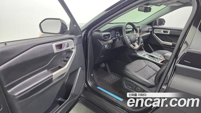 Ford Explorer 2020 — фото 10