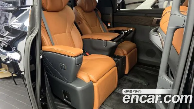 Toyota Alphard 2025 — фото 17