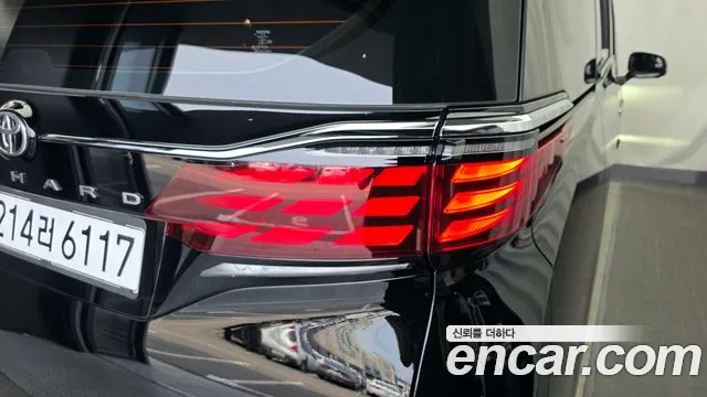Toyota Alphard 2025 — фото 8
