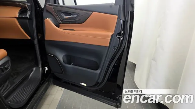 Toyota Alphard 2025 — фото 14