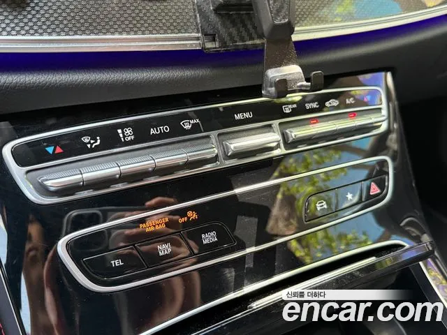 Mercedes-Benz E-Class 2021 — фото 13