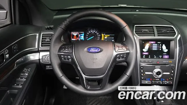 Ford Explorer 2018 — фото 13