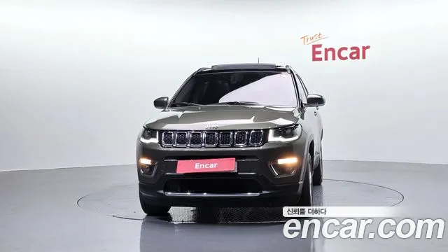 Jeep Compass 2018 — фото 3