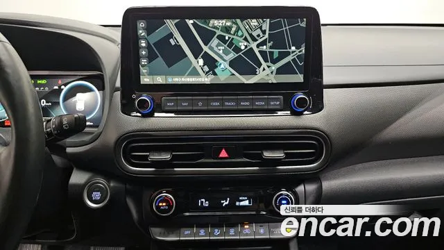 Hyundai Kona 2023 — фото 14