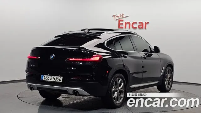 BMW X4 2021 — фото 1