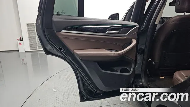 BMW X4 2021 — фото 14