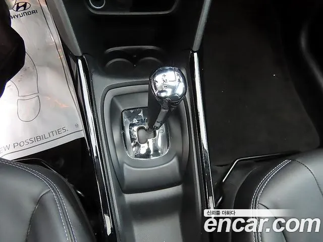 Peugeot 2008 2015 — фото 10