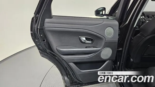 Land Rover Range Rover Evoque 2018 — фото 15