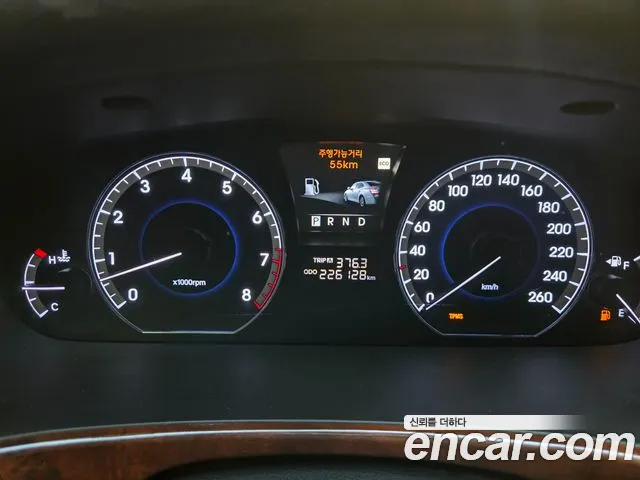 Hyundai Equus 2012 — фото 13
