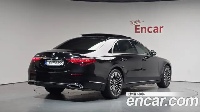 Mercedes-Benz S-Class 2023 — фото 1