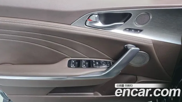 Kia Stinger 2023 — фото 14