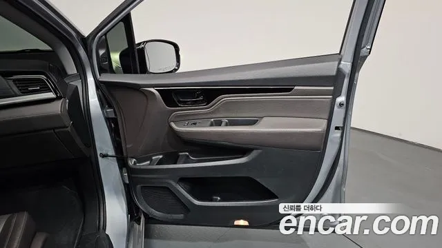 Honda Odyssey 2018 — фото 14