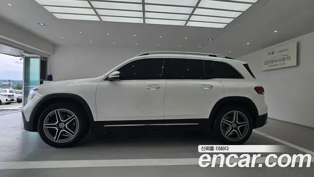 Mercedes-Benz GLB-Class 2021 — фото 20