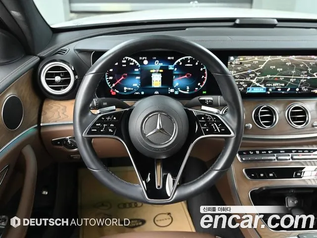 Mercedes-Benz E-Class 2021 — фото 14