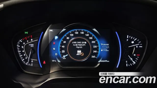 Hyundai Santafe 2019 — фото 11