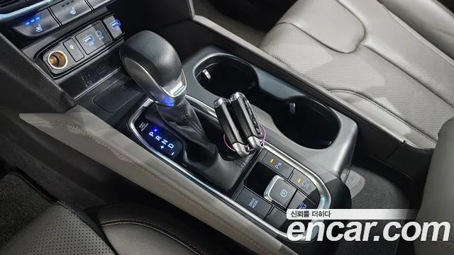 Hyundai Santafe 2019 — фото 12
