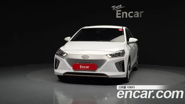 Hyundai Ioniq 2017 — фото 3
