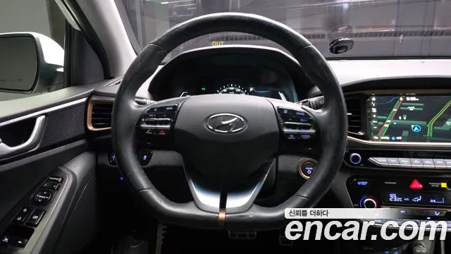 Hyundai Ioniq 2017 — фото 13