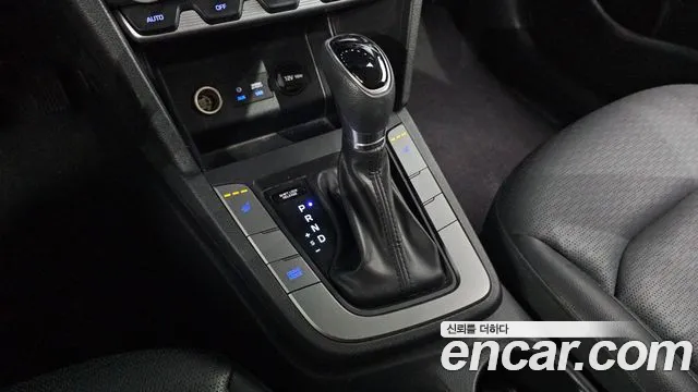 Hyundai AVANTE 2019 — фото 12