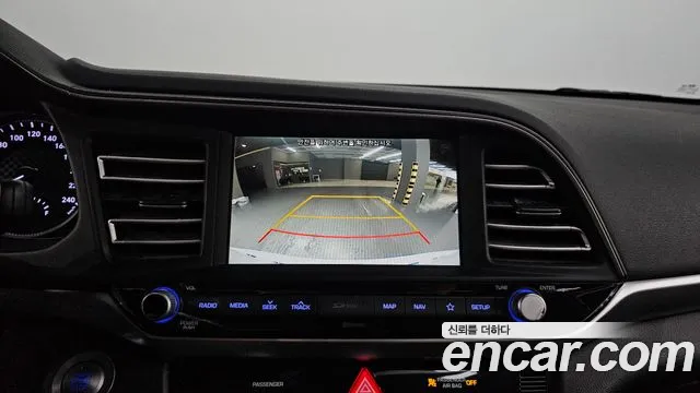 Hyundai AVANTE 2019 — фото 20