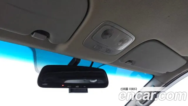 Hyundai Starex 2018 — фото 14