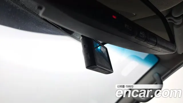 Hyundai Starex 2018 — фото 15