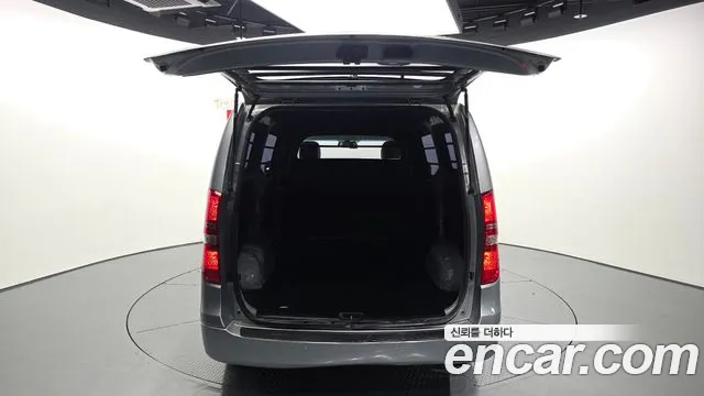 Hyundai Starex 2018 — фото 20