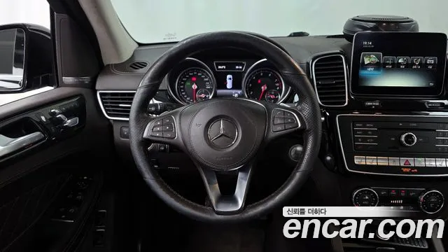 Mercedes-Benz GLS-Class 2017 — фото 19