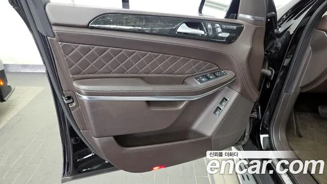 Mercedes-Benz GLS-Class 2017 — фото 14