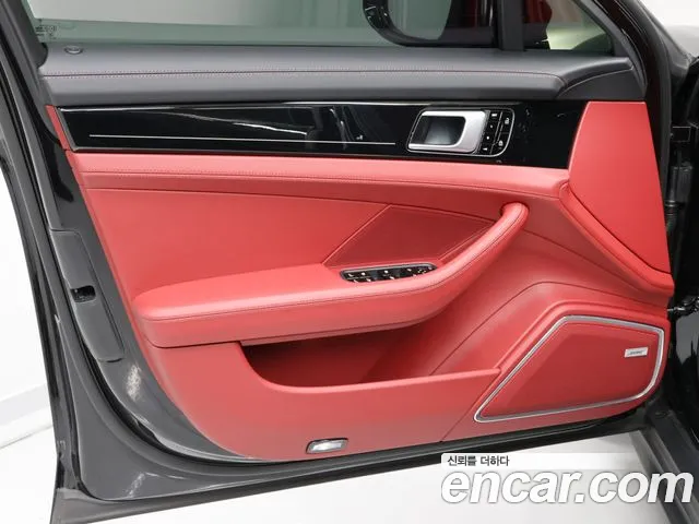 Porsche Panamera 2020 — фото 11