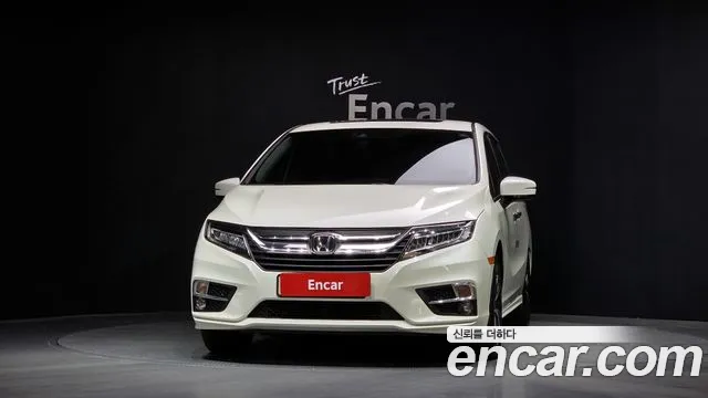 Honda Odyssey 2018 — фото 3