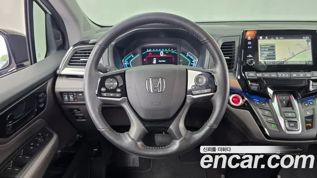 Honda Odyssey 2018 — фото 19