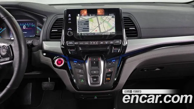 Honda Odyssey 2018 — фото 20