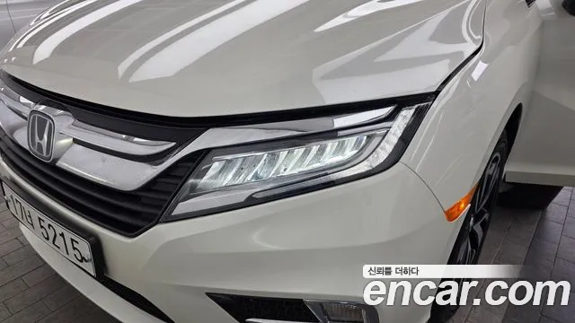 Honda Odyssey 2018 — фото 8