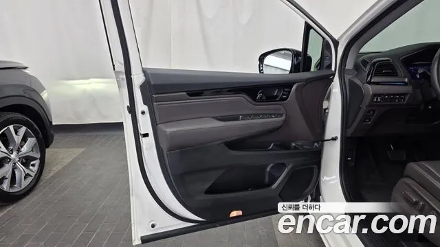 Honda Odyssey 2018 — фото 14