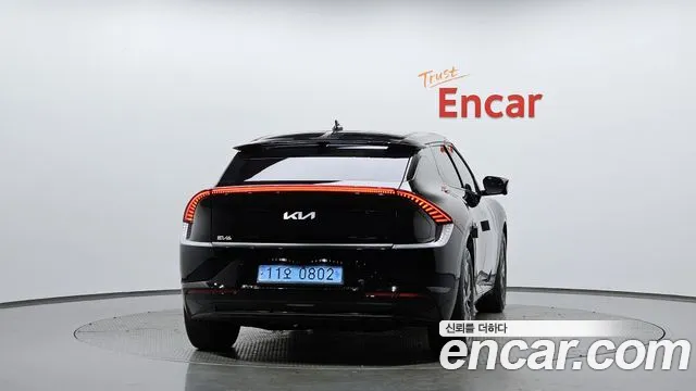 Kia EV6 2023 — фото 3