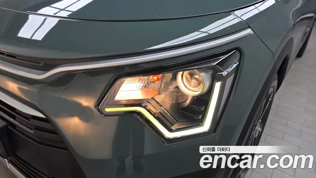 Kia Niro 2022 — фото 8