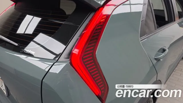 Kia Niro 2022 — фото 9