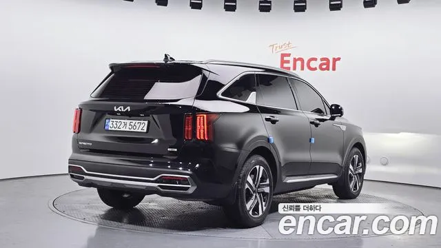 Kia Sorento 2023 — фото 2