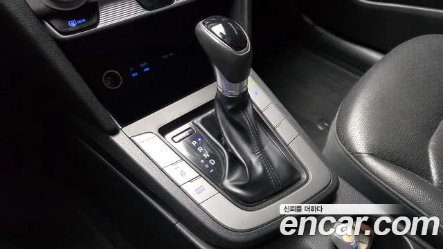 Hyundai AVANTE 2019 — фото 9